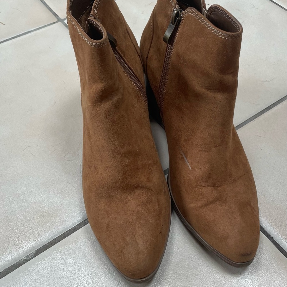 Texto suede camel ankle boots in EU 41